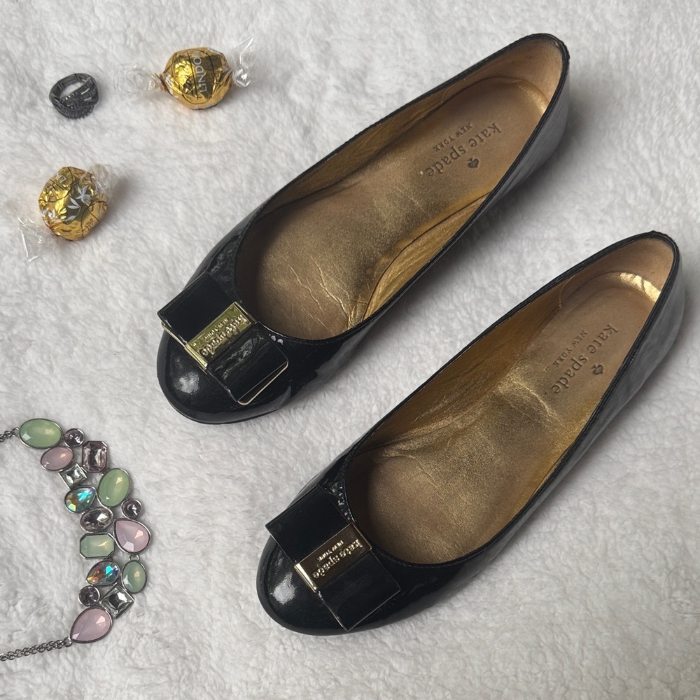 Kate Spade Black Flats with Gold Accents Size 6.5